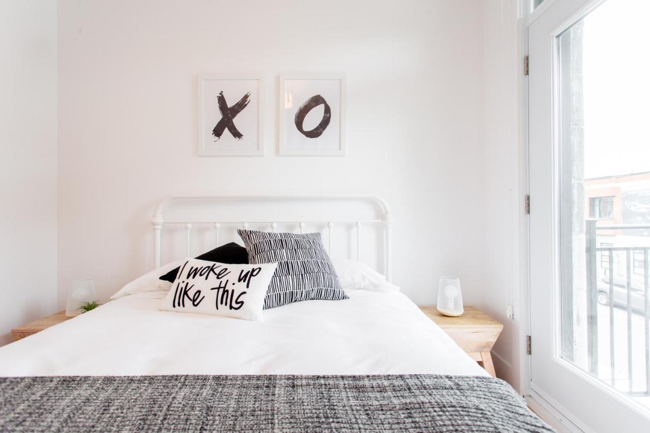 Hip, Stylish Apartment In Little Italy By Den Stays A Montreal Bagian luar foto